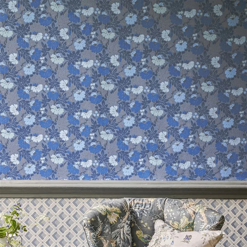 Carlisle Fauna | Leafy Floral Wallpaper